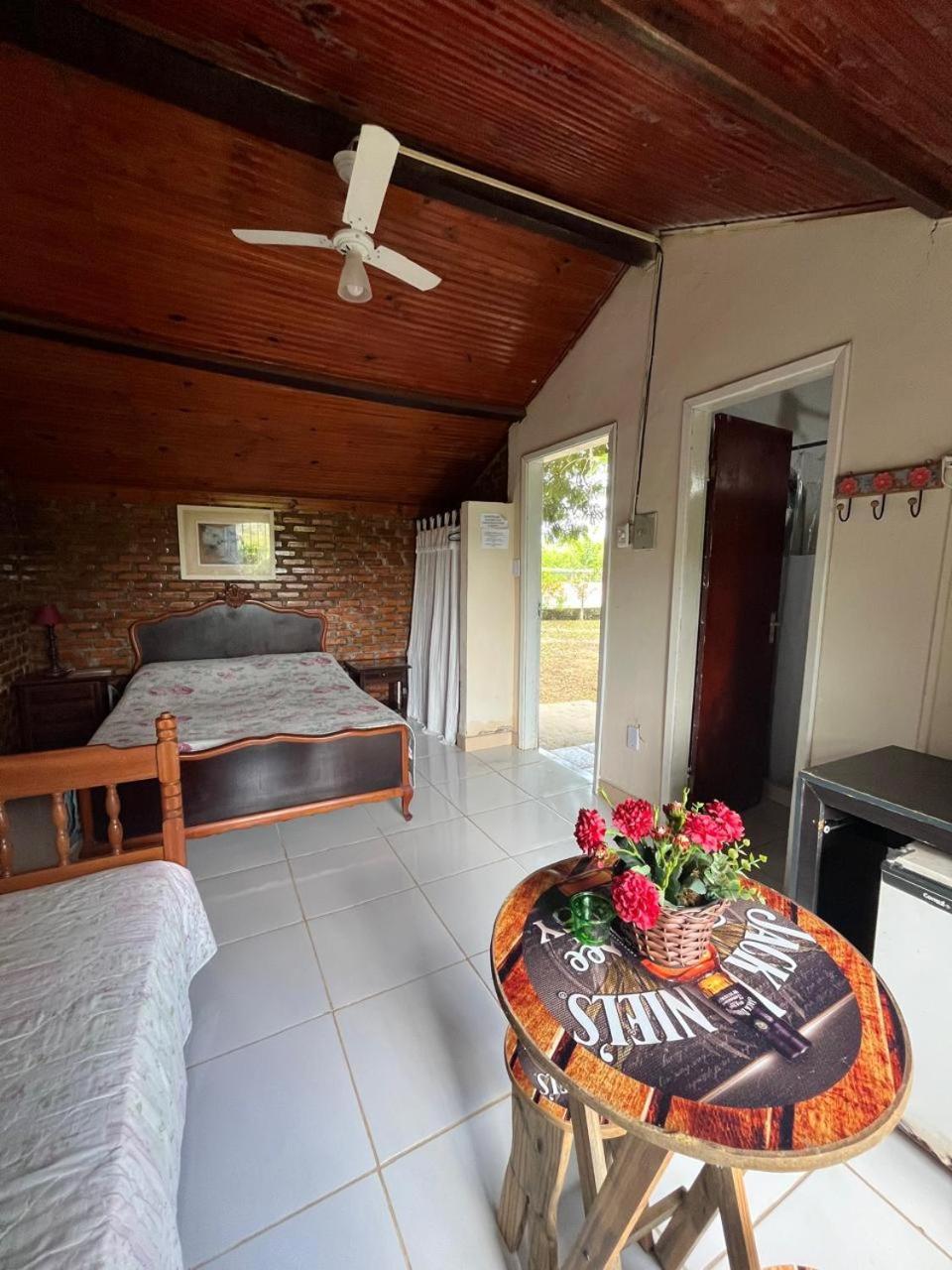 Hostel Das Estrelas Areal Luaran gambar